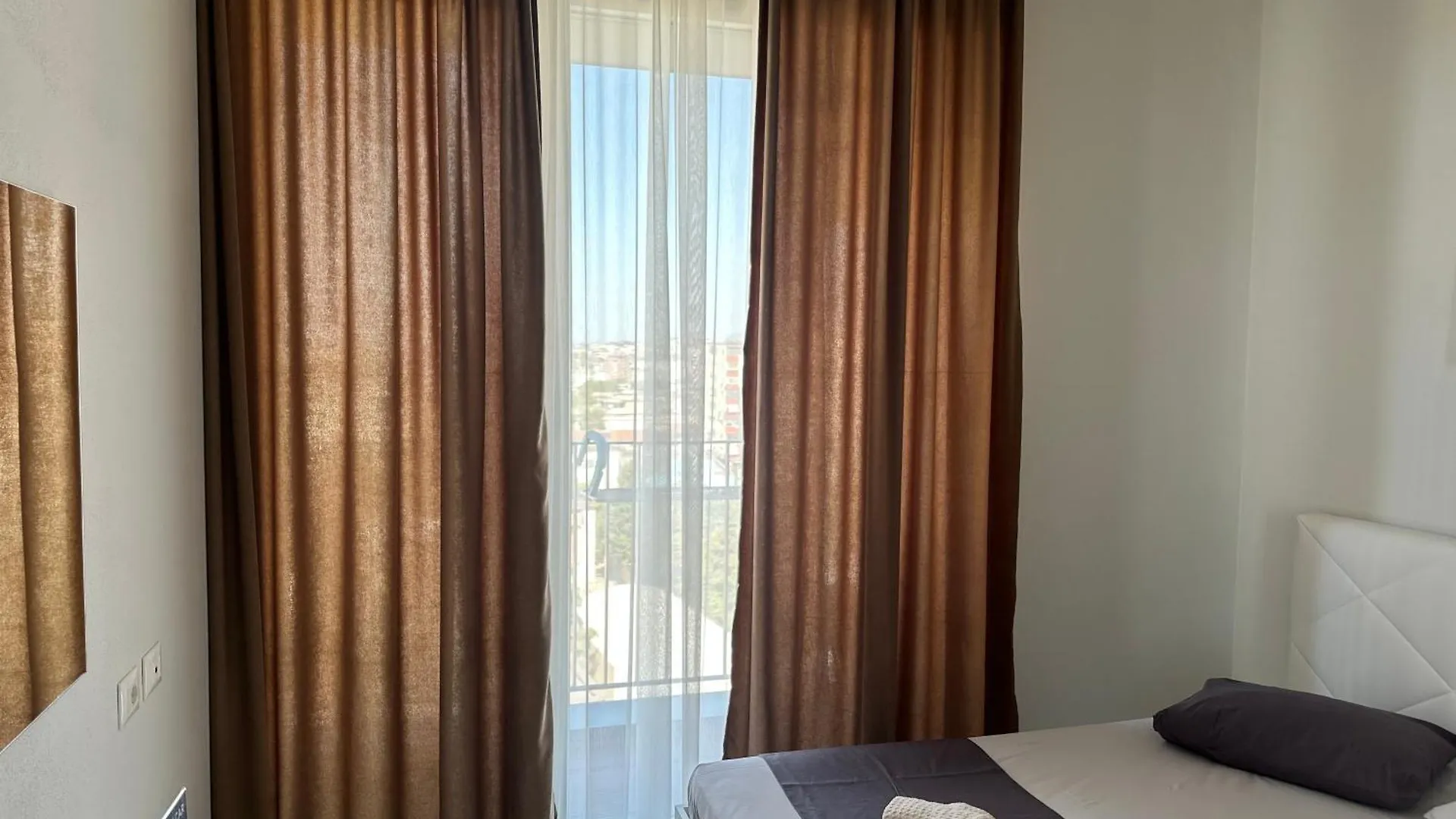 Luxury Apartment With Parking Tirana